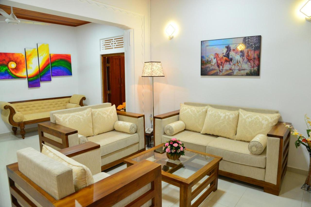Sunshine Greens Bed and Breakfast Hikkaduwa Exterior foto
