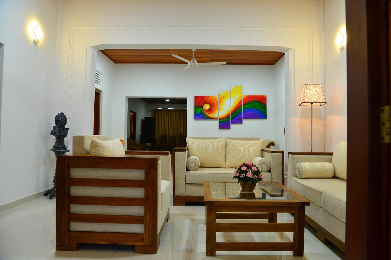 Sunshine Greens Bed and Breakfast Hikkaduwa Exterior foto