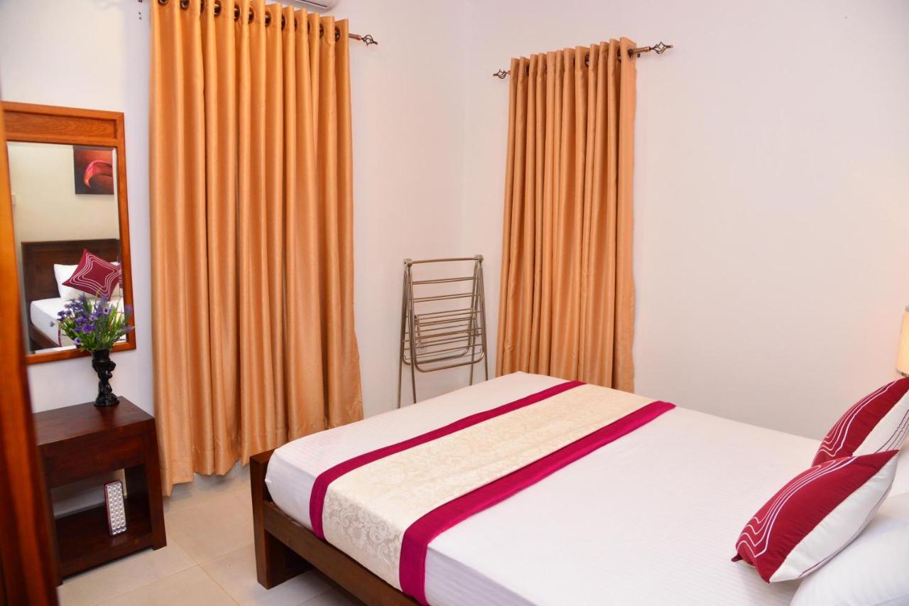 Sunshine Greens Bed and Breakfast Hikkaduwa Exterior foto