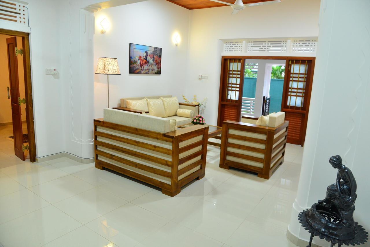 Sunshine Greens Bed and Breakfast Hikkaduwa Exterior foto