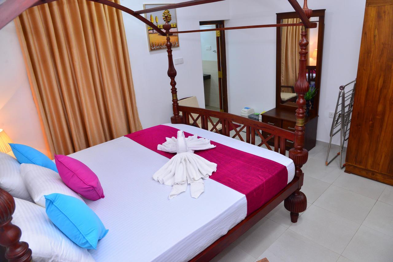 Sunshine Greens Bed and Breakfast Hikkaduwa Exterior foto