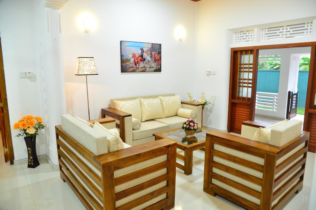 Sunshine Greens Bed and Breakfast Hikkaduwa Exterior foto