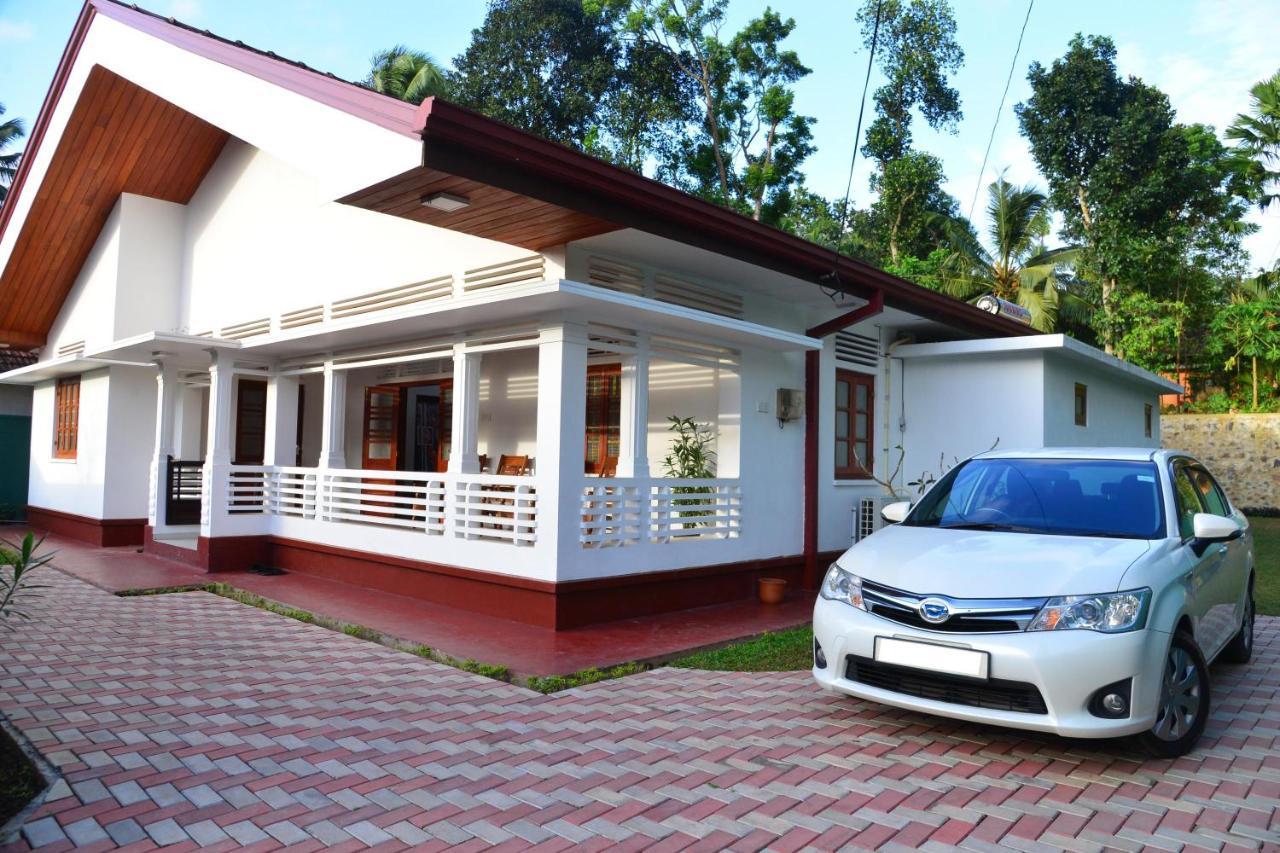 Sunshine Greens Bed and Breakfast Hikkaduwa Exterior foto